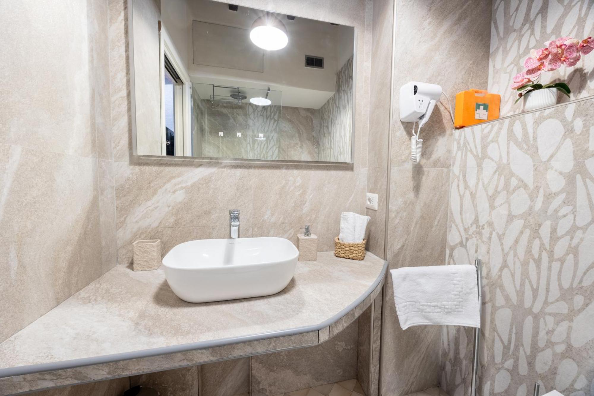 Mb Suites Corso Roma Exterior foto